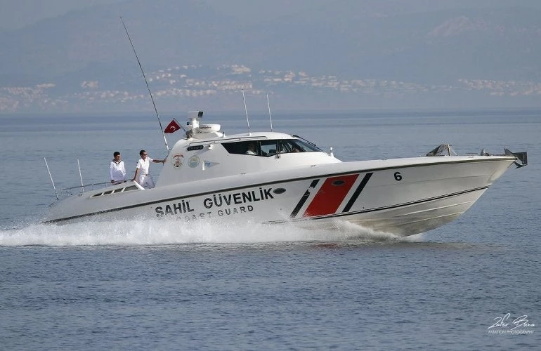 Χιώτης ψαροντουφεκάς: «Οι Τούρκοι μπήκαν στην ελληνική πλευρά με δύο πλοία και ήθελαν να μας τραβήξουν απέναντι» (βίντεο)
